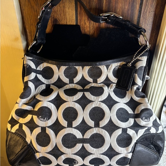 Coach 2009 HOBO Bag Canvas/Leather Denim Blue/Black EUC adjustable Strap - Picture 5 of 12